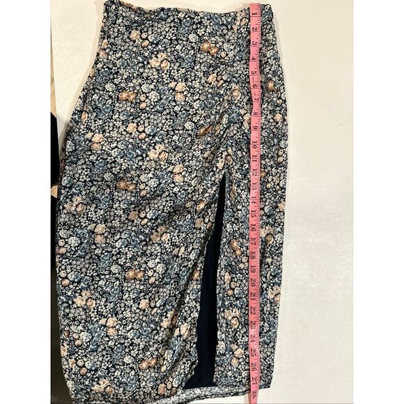 Abercrombie & Fitch Floral Midi Skirt XS Blue Ruched Slit Boho Cottagecore - Picture 7 of 7